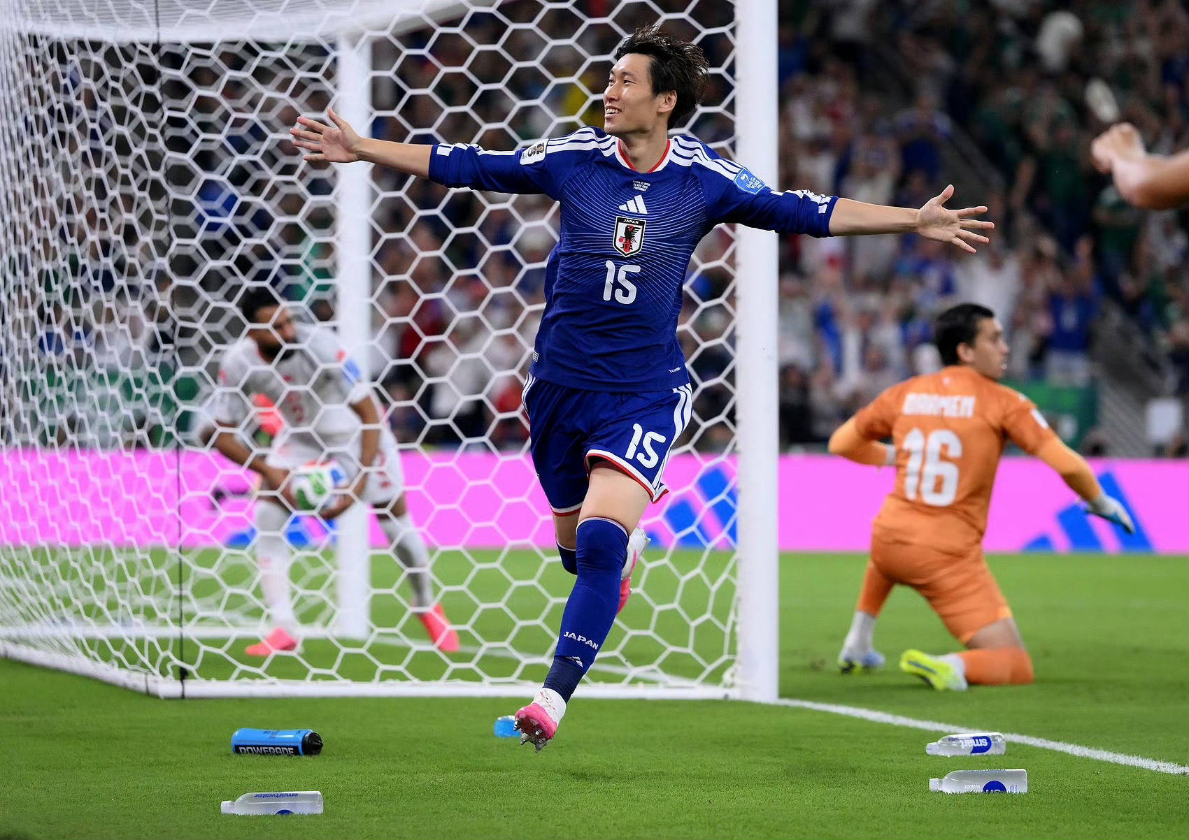 日本4:0大胜突尼斯,中国球迷集体破防,武磊承认日本队非常强大